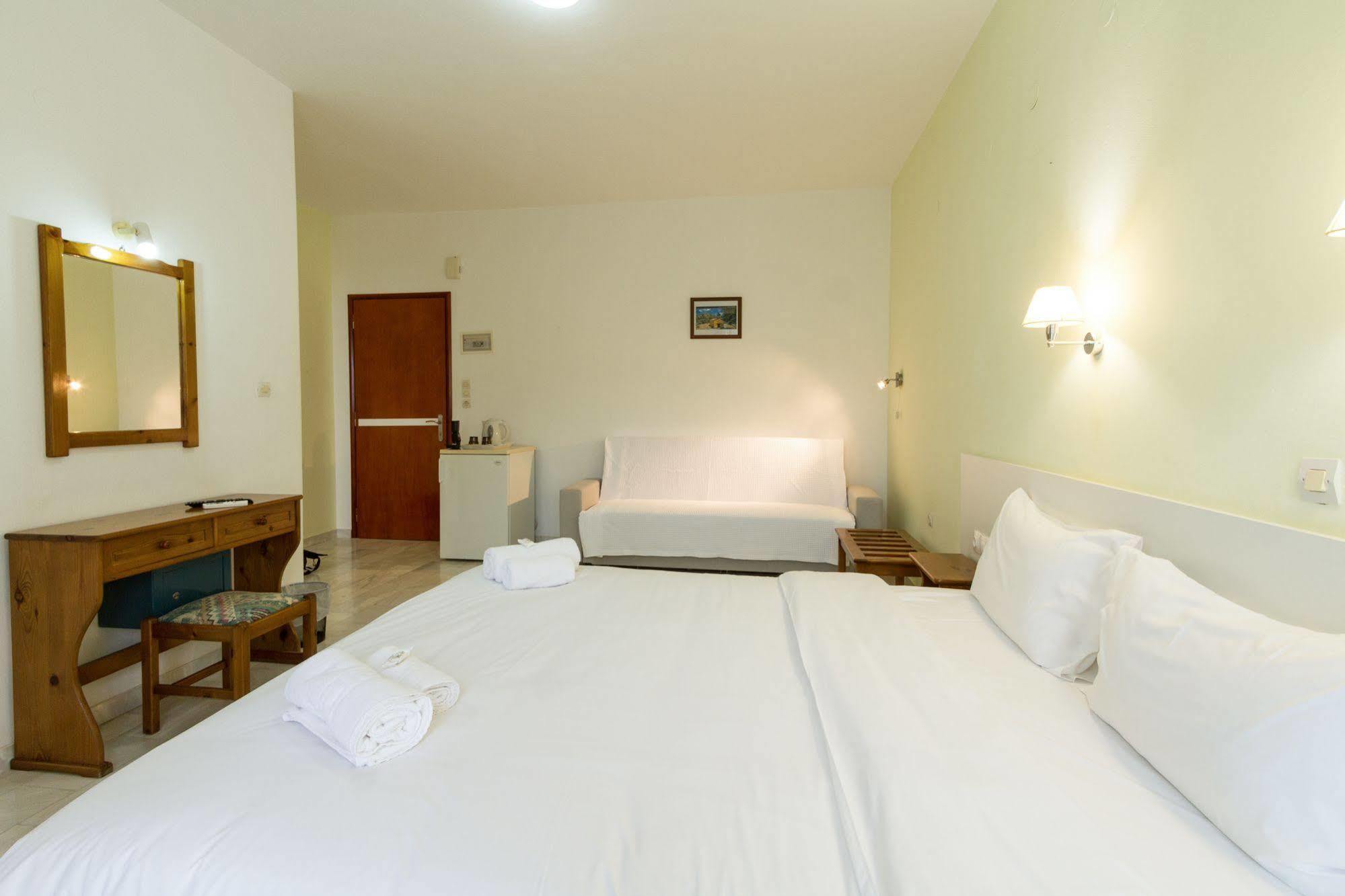 קיסאמוס Revekka Rooms מראה חיצוני תמונה