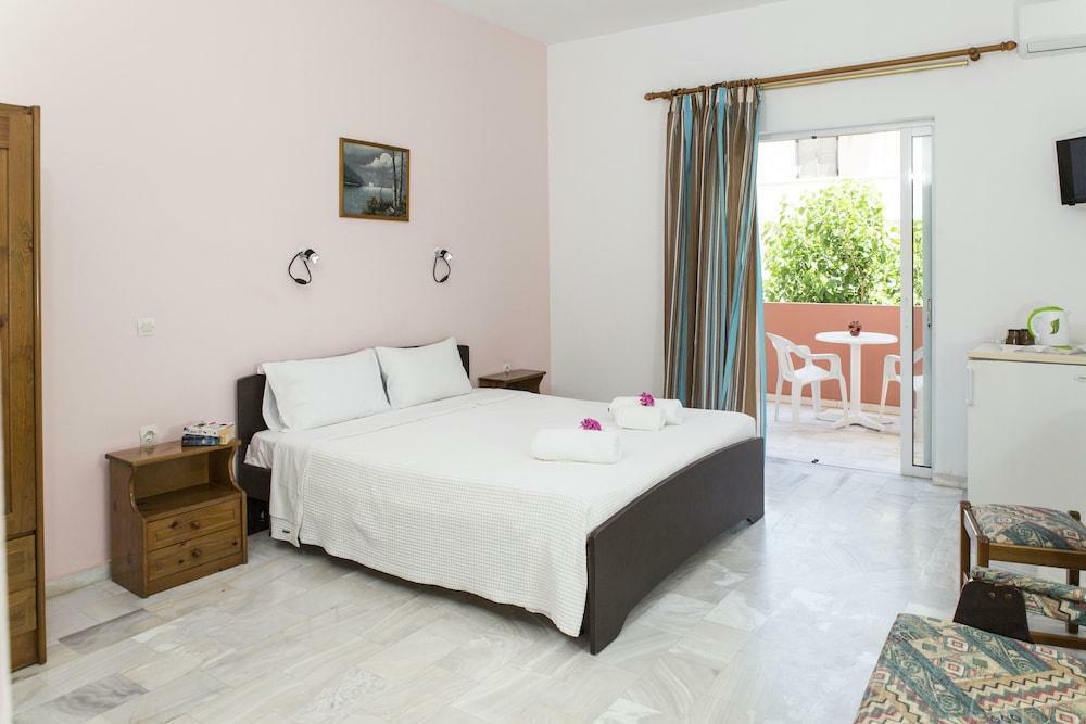 קיסאמוס Revekka Rooms מראה חיצוני תמונה